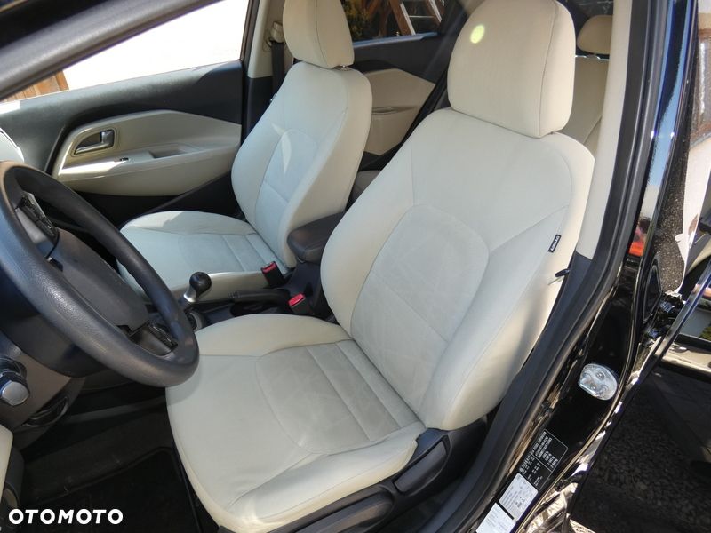 Kia Rio 1.2 Dream Team Edition - 21