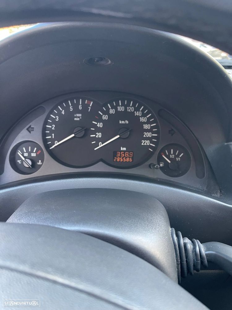 Opel Corsa - 10