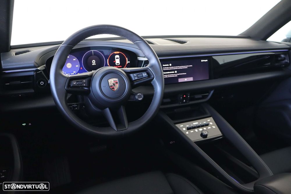 Porsche Macan Electric 4 - 27
