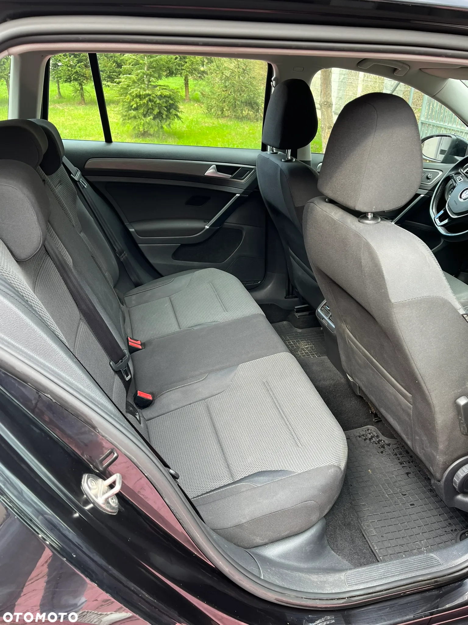 Volkswagen Golf VI 1.2 TSI BlueMot Comfortline - 3