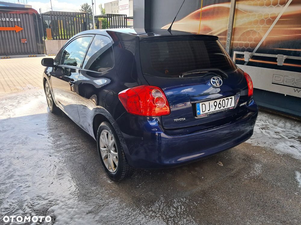 Toyota Auris 2.0 D-4D Premium - 9
