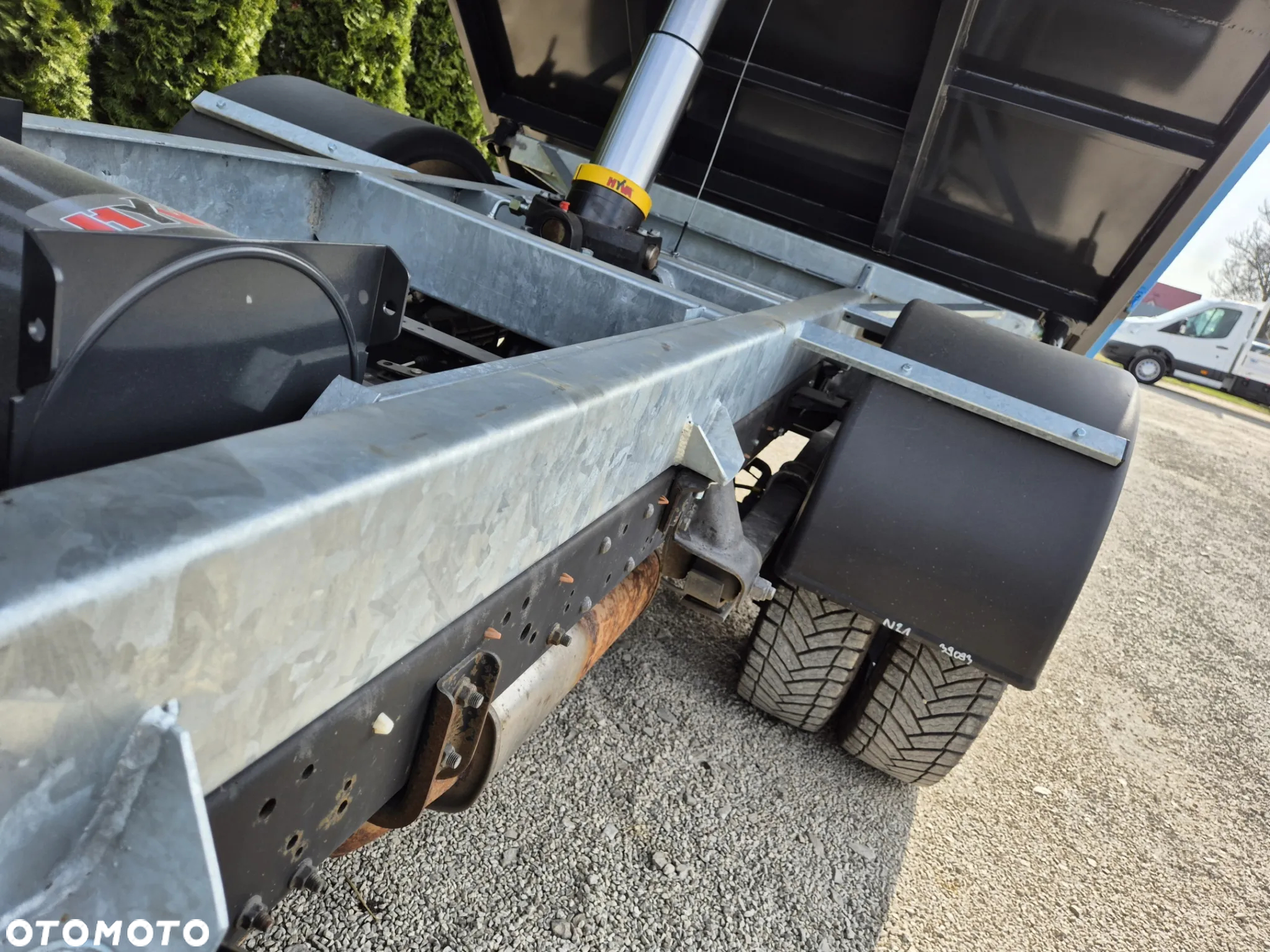 Nissan Cabstar 35.14 2.5 140KM Wywrotka, NT400 - 17
