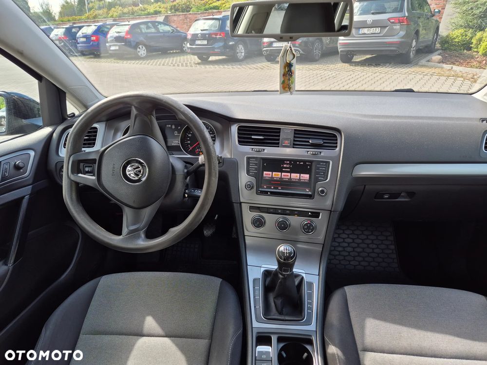 Volkswagen Golf - 8