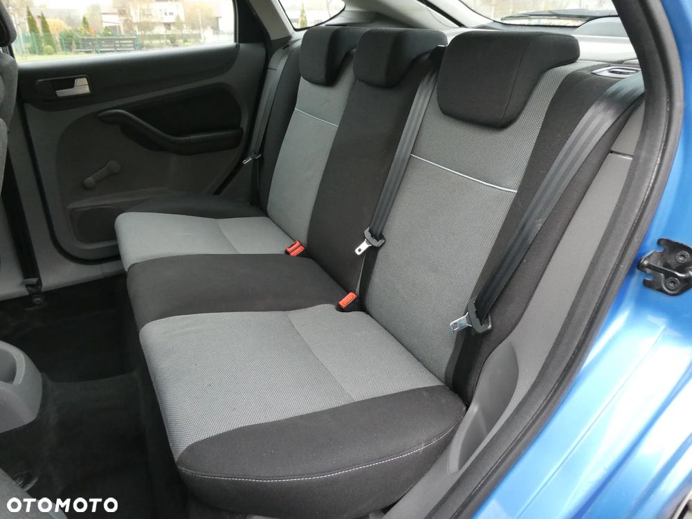 Ford Focus 2.0 16V Style+ - 22