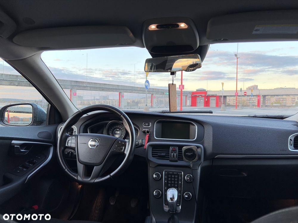 Volvo V40 - 12