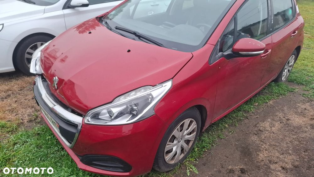 Peugeot 208 - 1