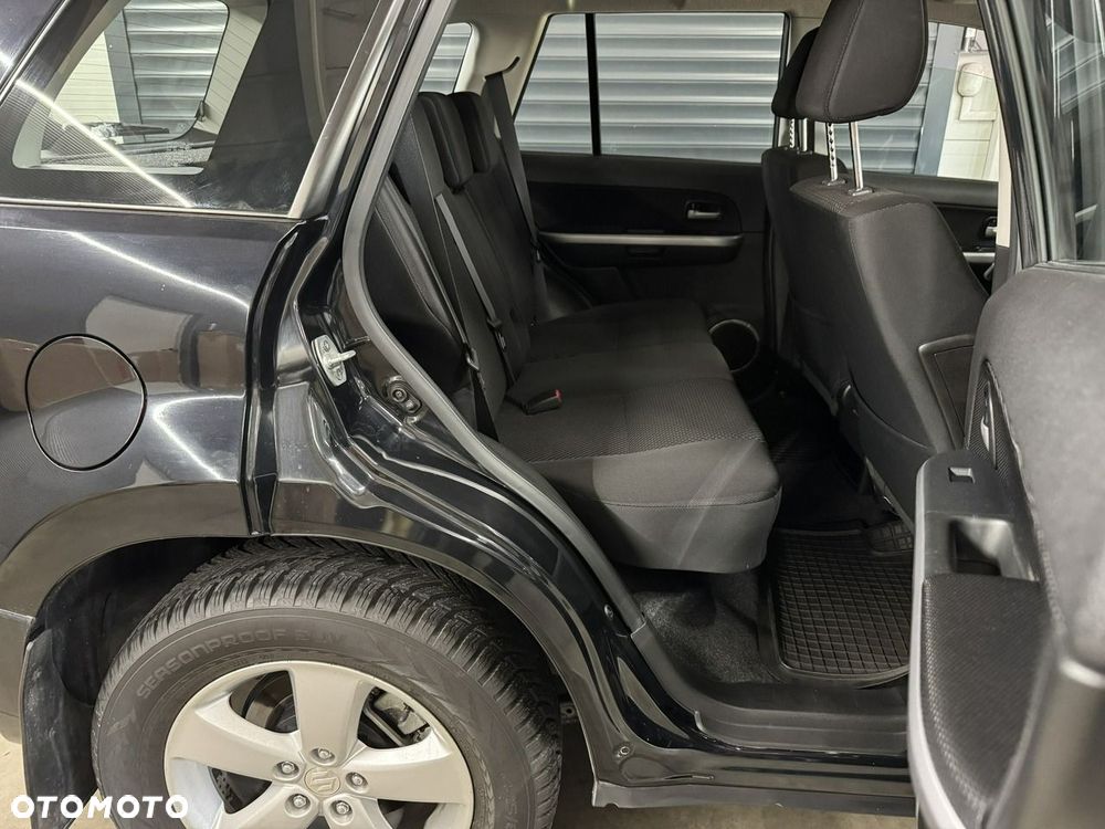 Suzuki Grand Vitara - 19