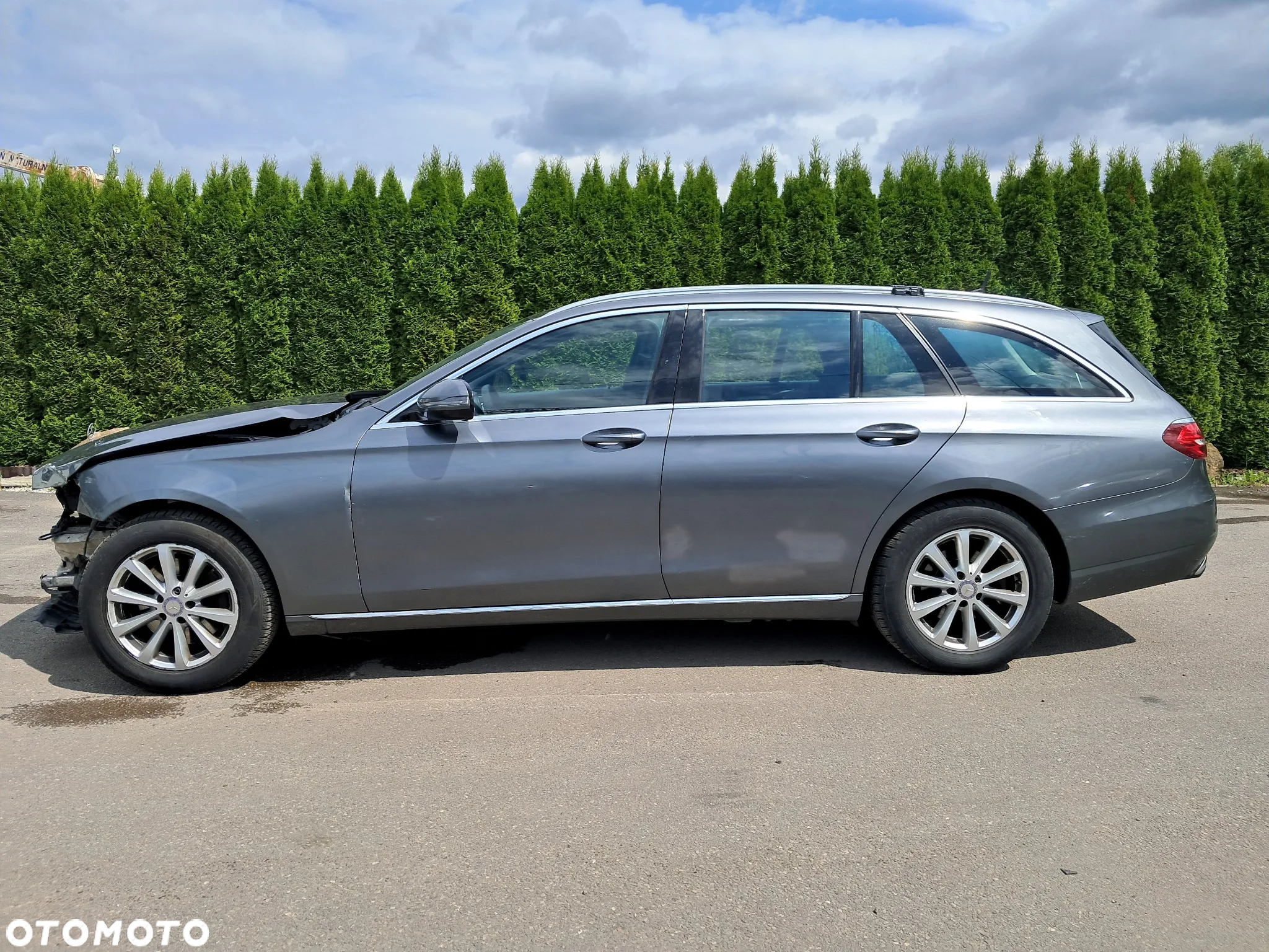 Mercedes-Benz Klasa E - 9