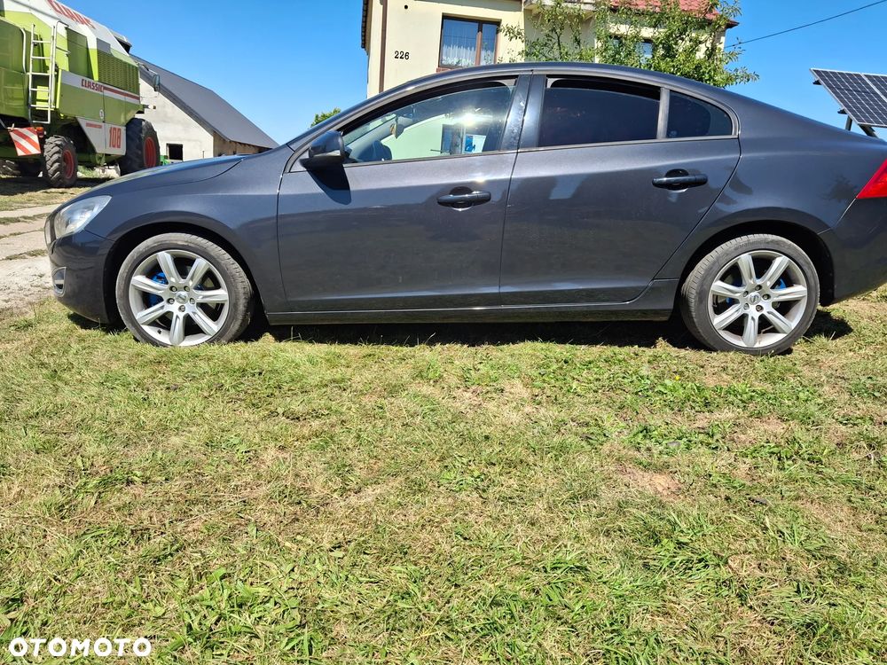 Volvo S60 D3 Momentum - 19