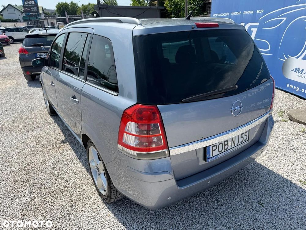 Opel Zafira 1.6 - 8