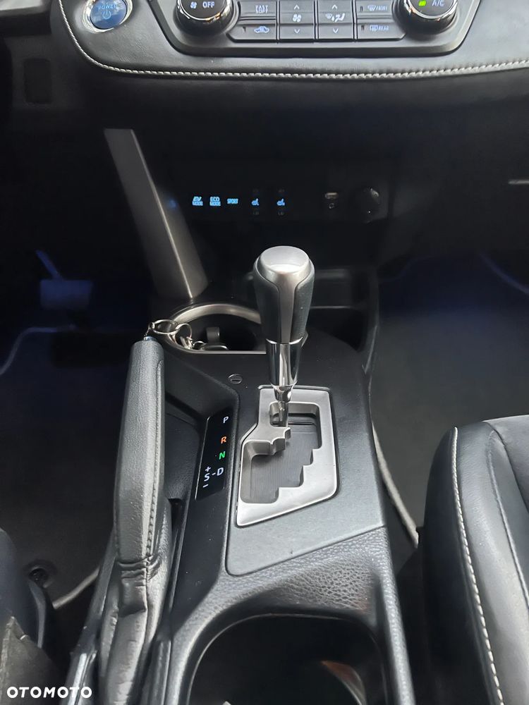 Toyota RAV4 Hybrid Selection 4x2 - 15