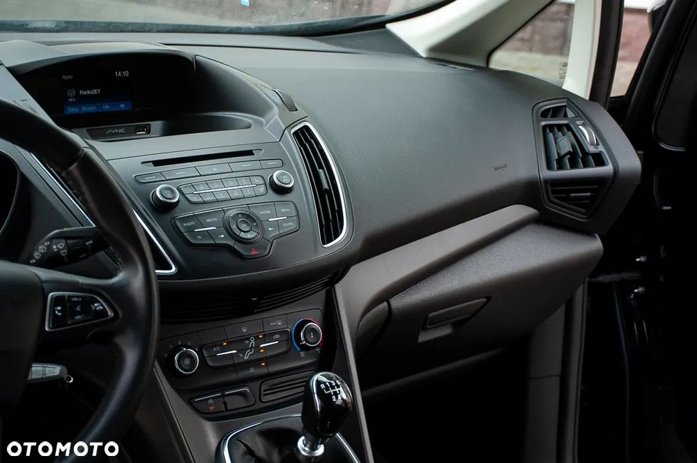 Ford Grand C-MAX - 38