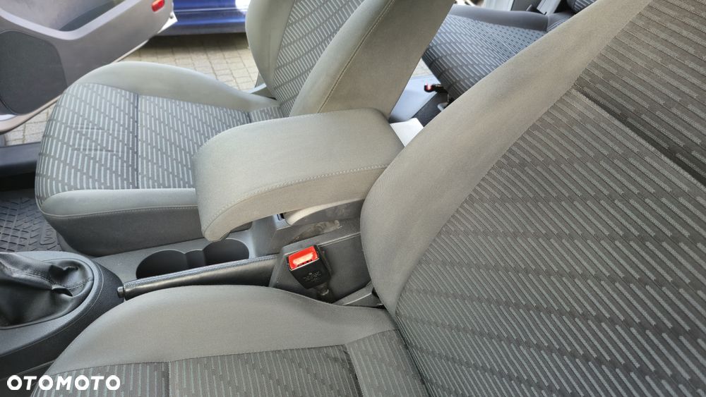 Volkswagen Caddy - 16