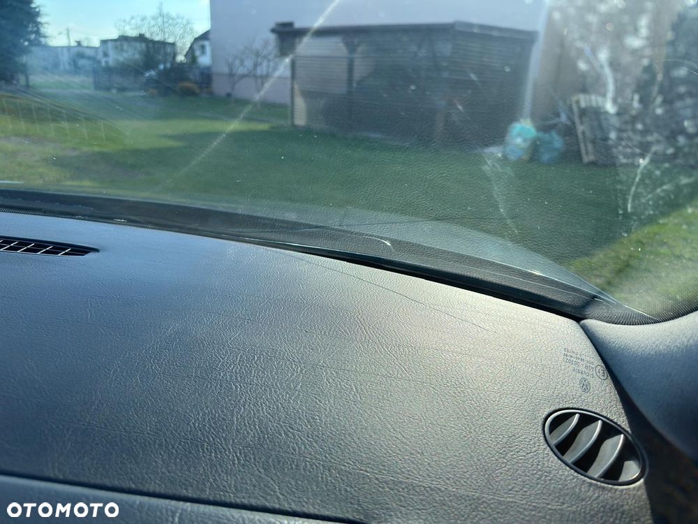 Volkswagen Golf - 12