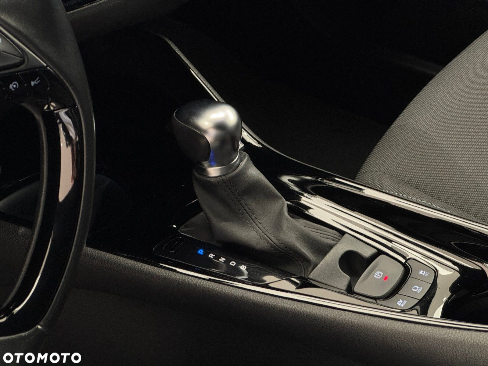 Toyota C-HR 1.8 Hybrid GPF Style - 9