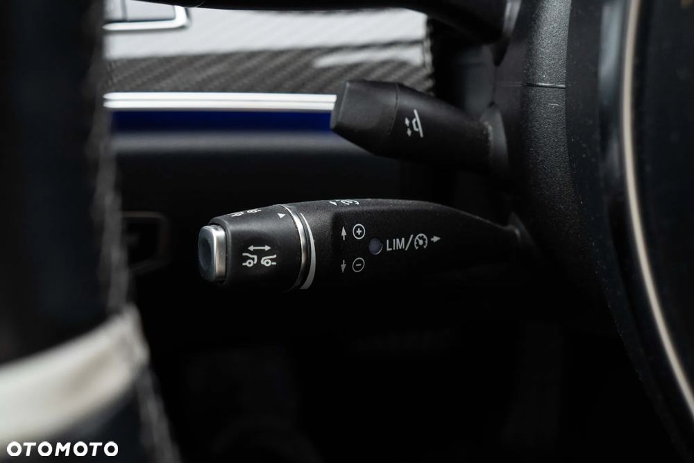 Mercedes-Benz Klasa E AMG 63 S 4-Matic+ - 32