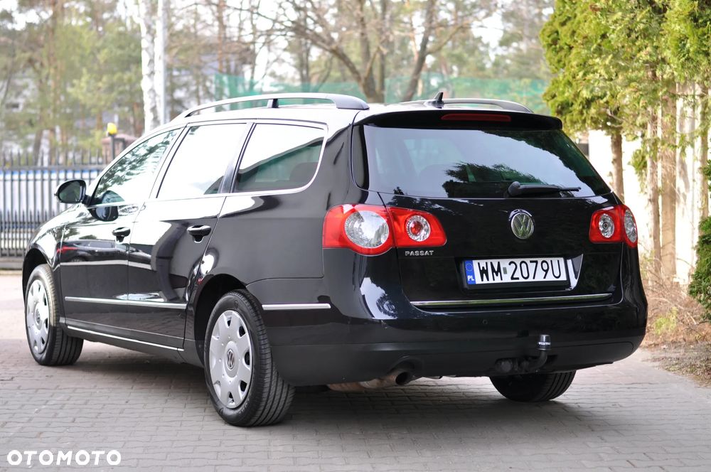 Volkswagen Passat 1.6 Comfortline - 2