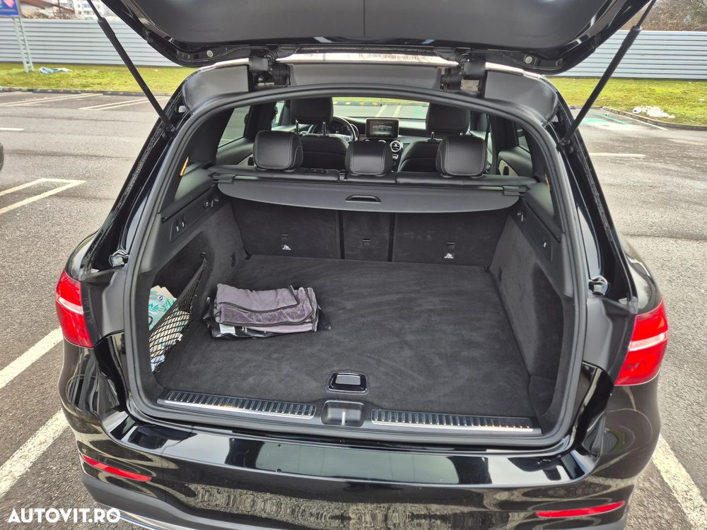 Mercedes-Benz GLC 250 d 4MATIC 9G-TRONIC AMG Line - 13