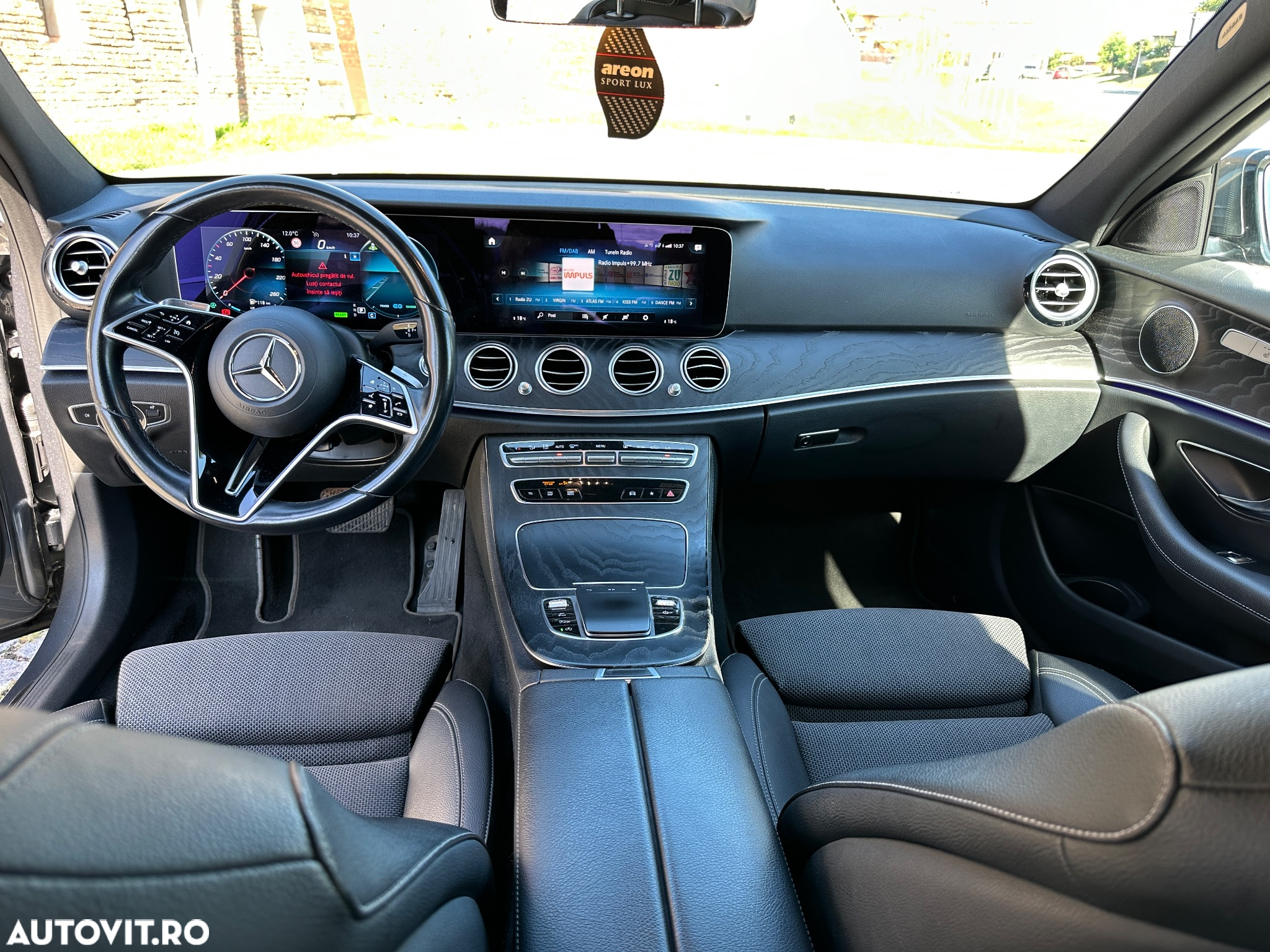 Mercedes-Benz E 200 4Matic T 9G-TRONIC Avantgarde - 19