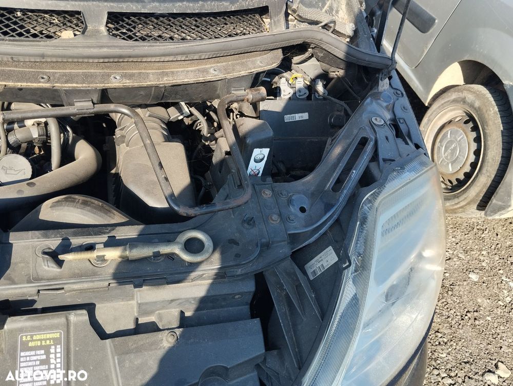 Dezmembrari  Citroen C8 (EA, EB)  2002  > 0000 2.0 HDi Motorina - 4