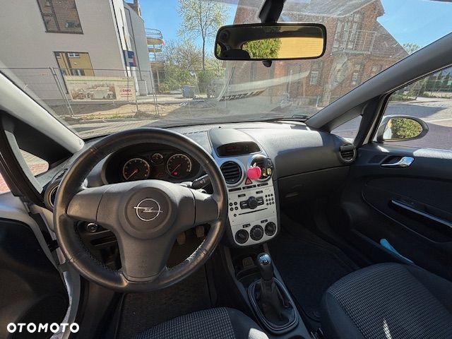 Opel Corsa - 8