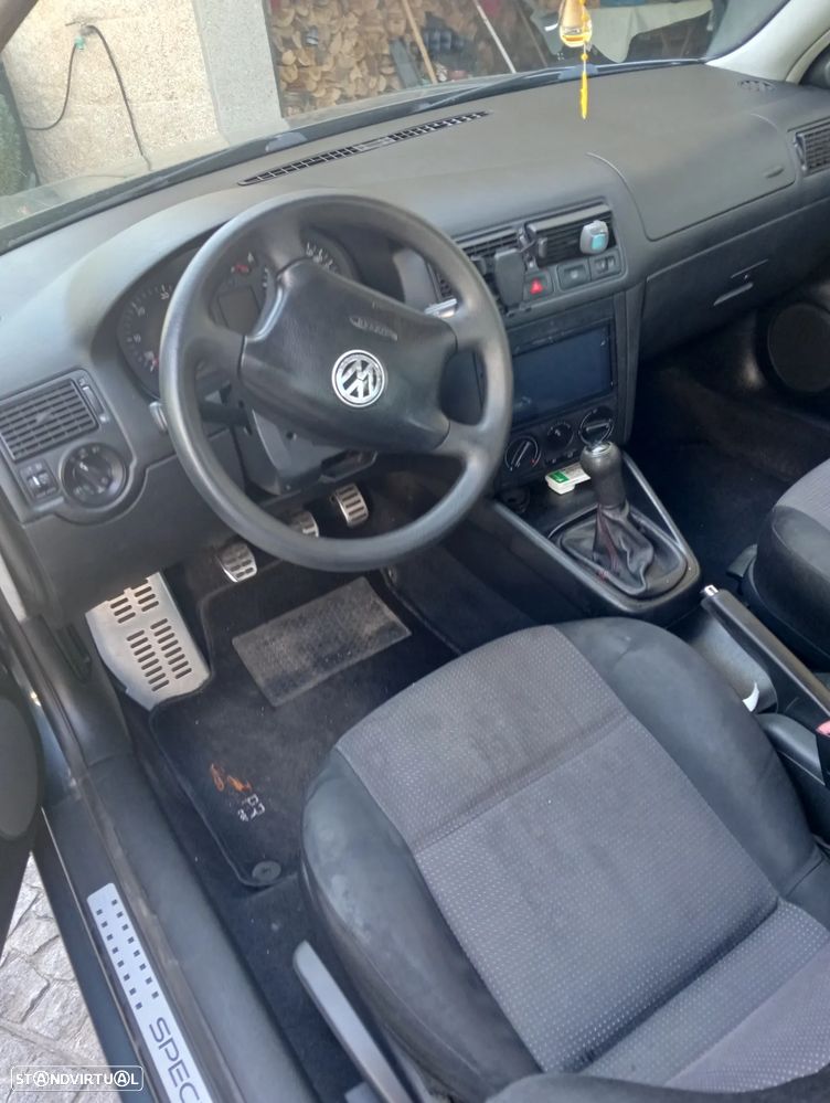 VW Golf 1.9 TDi Highline - 6