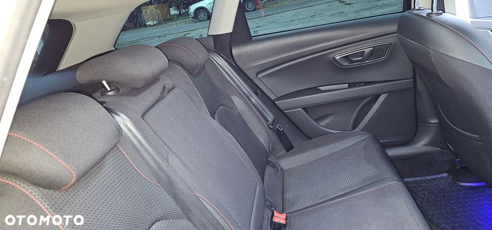 Seat Leon 2.0 TDI DPF Start&Stop DSG FR - 22
