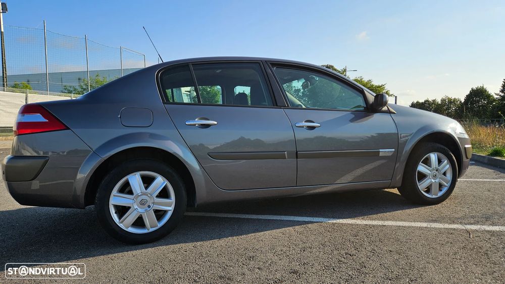 Renault Mégane 1.5 dCi Confort Authentique - 1
