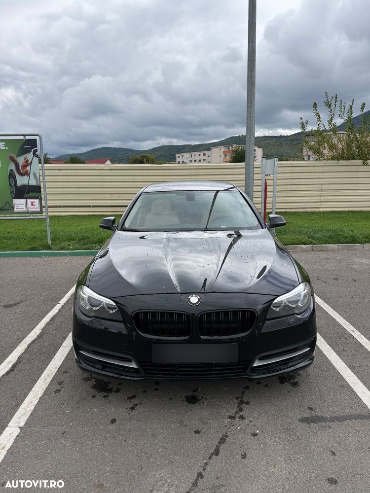 BMW Seria 5 525d xDrive AT - 7