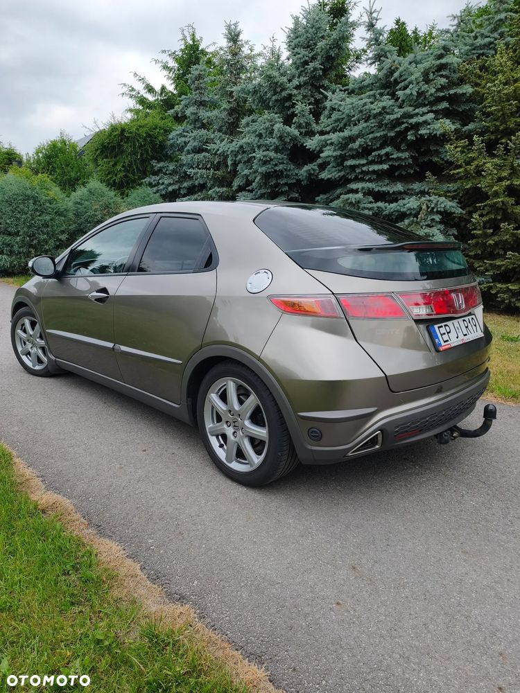 Honda Civic 1.8 Executive - 4