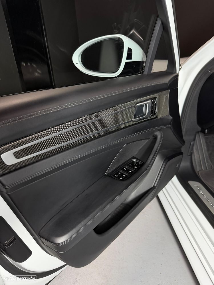 Porsche Panamera Sport Turismo Turbo S E-Hybrid - 16