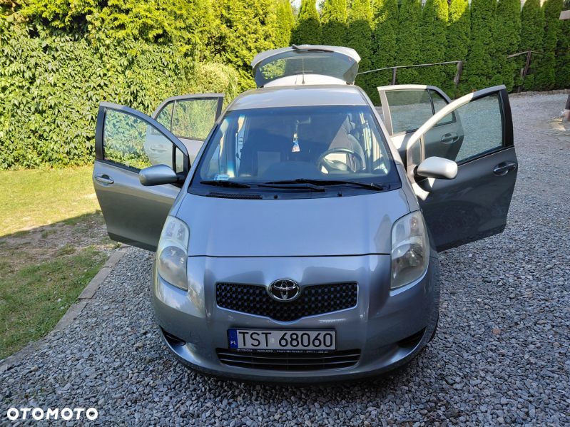 Toyota Yaris - 5