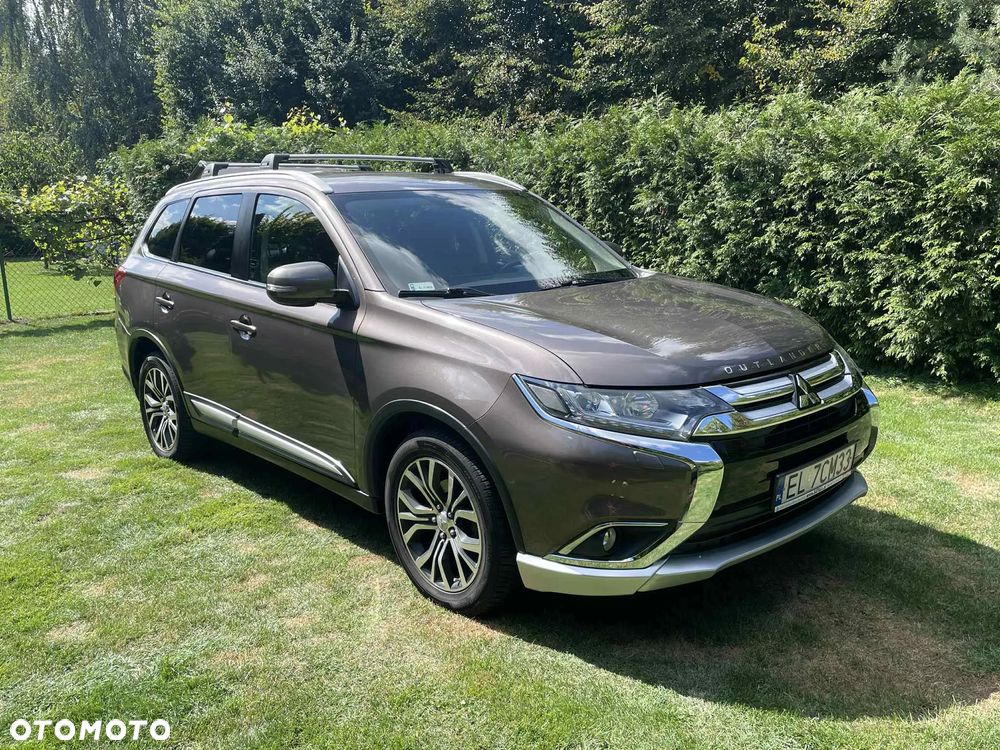Mitsubishi Outlander 2.0 Instyle Navi 4WD CVT - 3