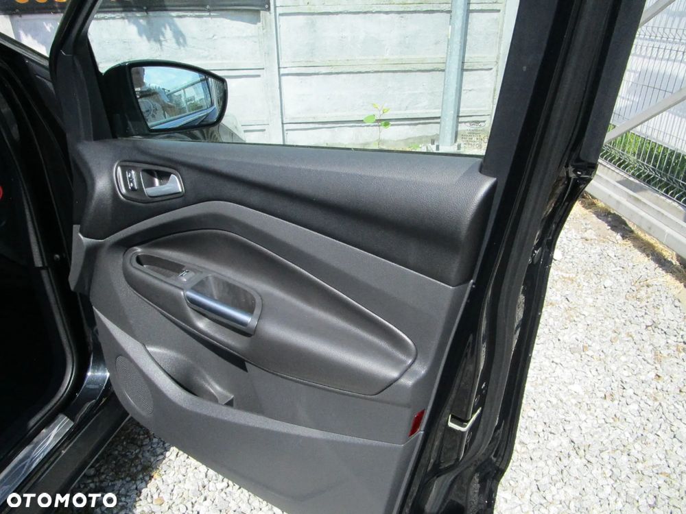 Ford Kuga 2.0 TDCi 2x4 Business Edition - 27