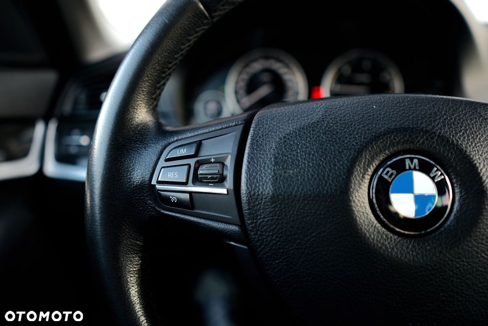 BMW Seria 5 520d - 15