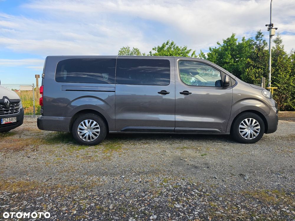 Peugeot Traveller - 3