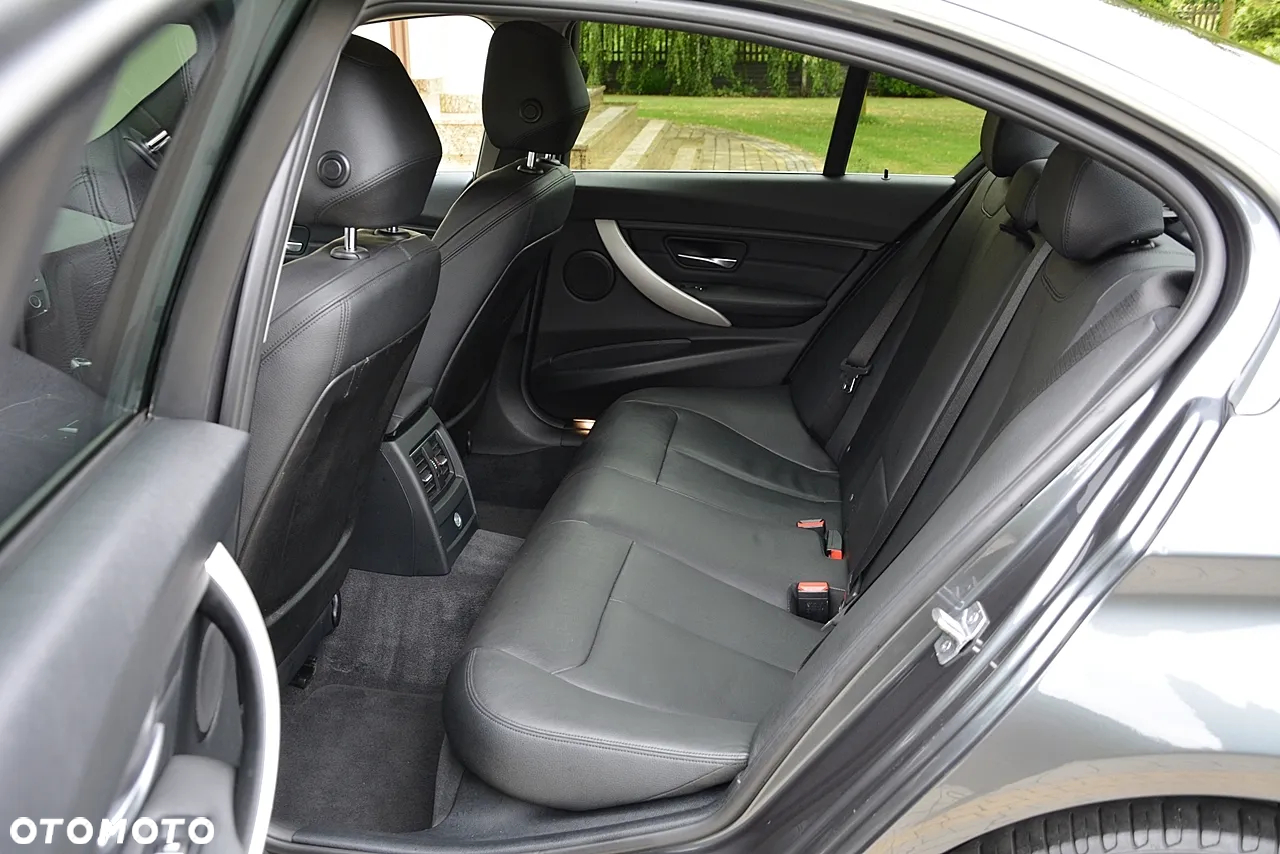 BMW Seria 3 320d - 20