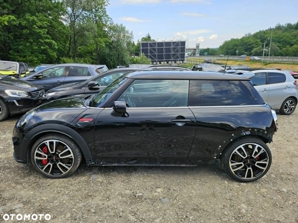 MINI John Cooper Works - 3