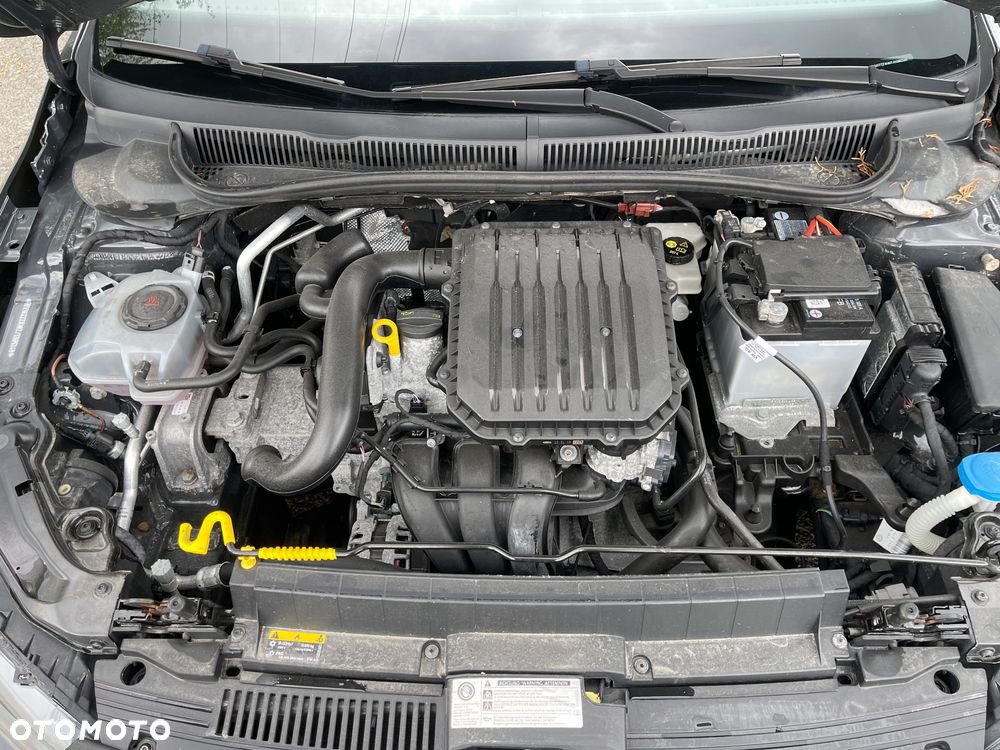 Volkswagen Polo 1.0 Comfortline - 23