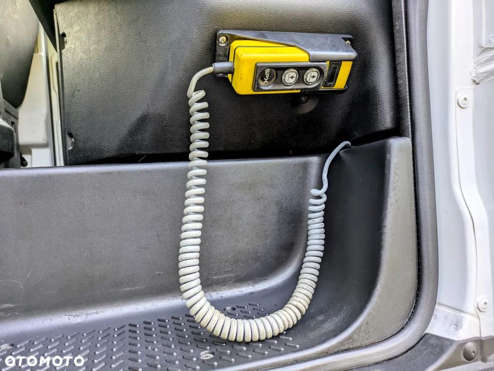 Iveco Iveco Daily 35-140 2018 Rok Doka 7 Osób Kiper - 13