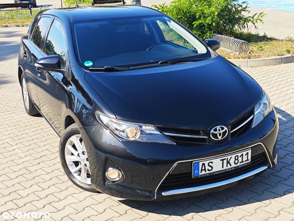 Toyota Auris 2.0 D-4D Premium Comfort - 19