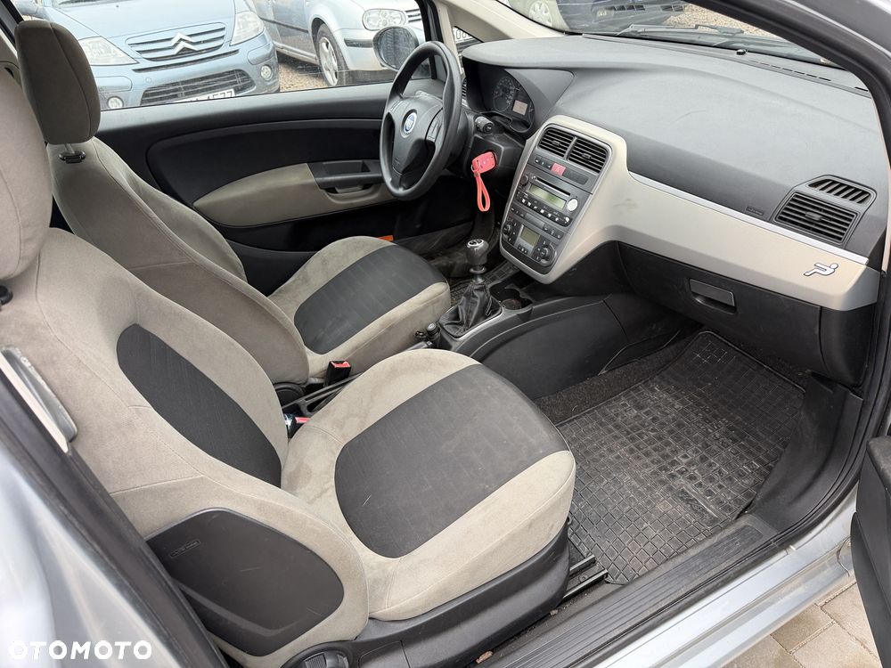 Fiat Grande Punto - 7