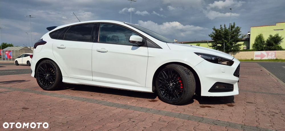 Ford Focus 2.0 EcoBoost ST - 7