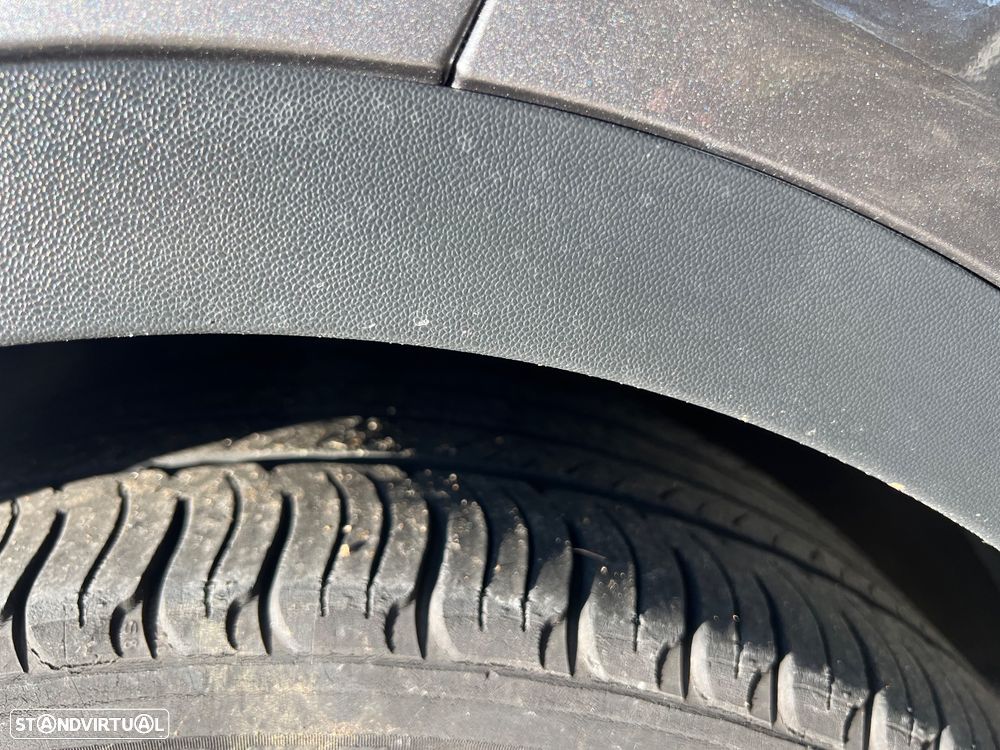 Mercedes-Benz GLA 180 CDi - 21