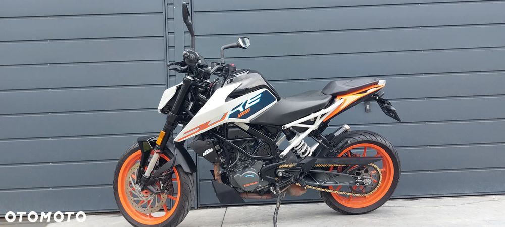 KTM Duke 125 - 13