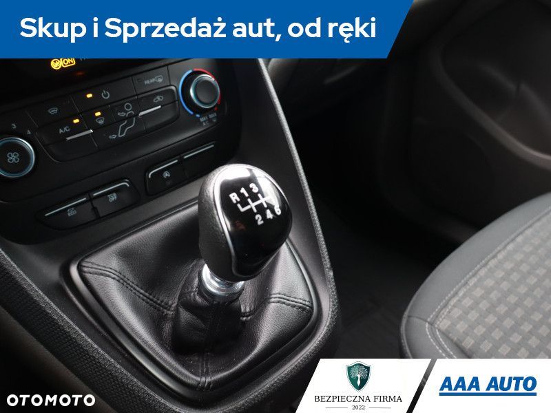 Ford Transit Connect - 14