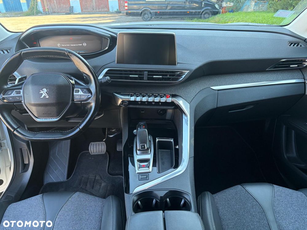 Peugeot 3008 - 22