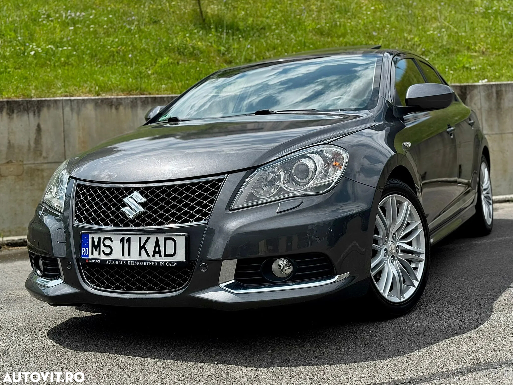 Suzuki Kizashi 2.4 4x2 Sport - 13