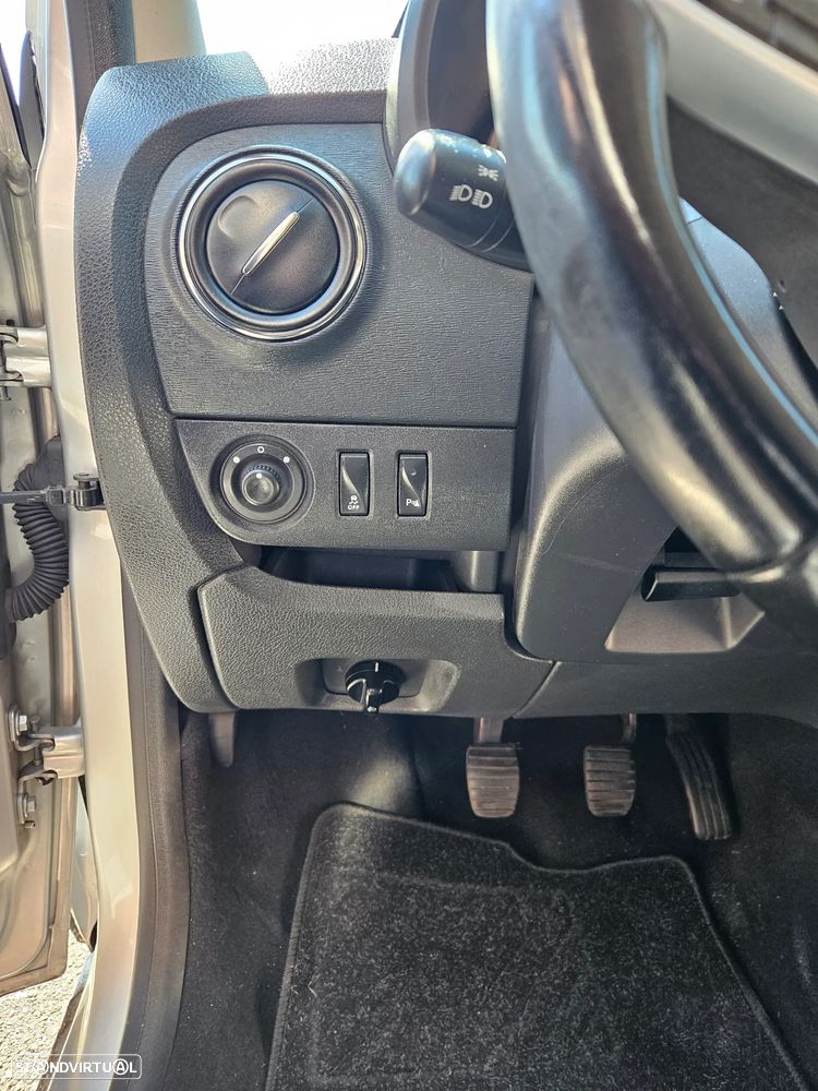 Dacia Lodgy 1.5 dCi Stepway 7L - 23