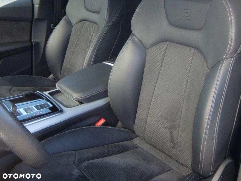 Audi Q8 - 5